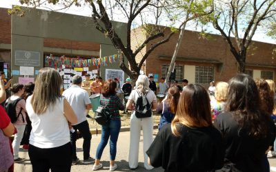 LUCHA DOCENTE EN SANTA FE.                                     FRENTE UNICO DE TRABAJADORES.                                             UNA NECESARIA RESPUESTA A LA CRISIS CAPITALISTA.