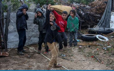 ENSEÑANZAS DE LA LLUVIA                                                 LA TIERRA Y LA LUCHA