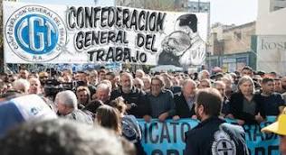 El escenario proyectado por el acto de la CGT . NUESTRAS TAREAS POLÍTICAS